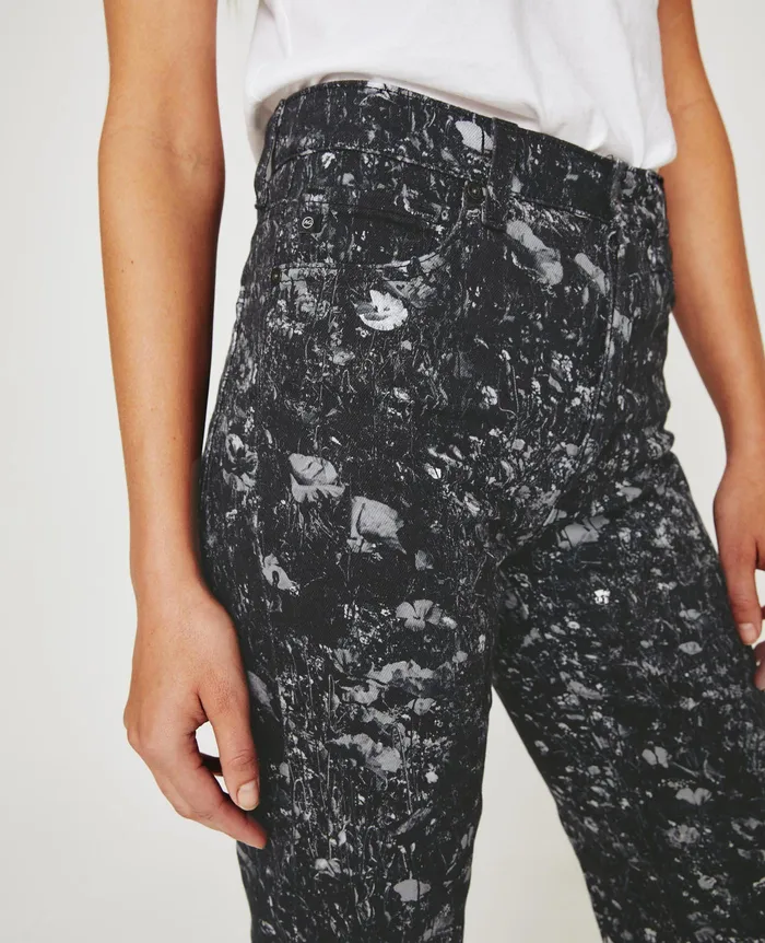 AG Jeans Denim Women Alexxis Crop FLOWER FIELD BLACK MULTI AG Jeans Denim Women Alexxis Crop FLOWER FIELD BLACK MULTI