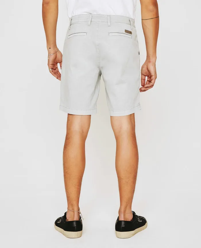 AG Jeans Shorts Men Wanderer Short SULFUR WHITE SANDS AG Jeans Shorts Men Wanderer Short SULFUR WHITE SANDS