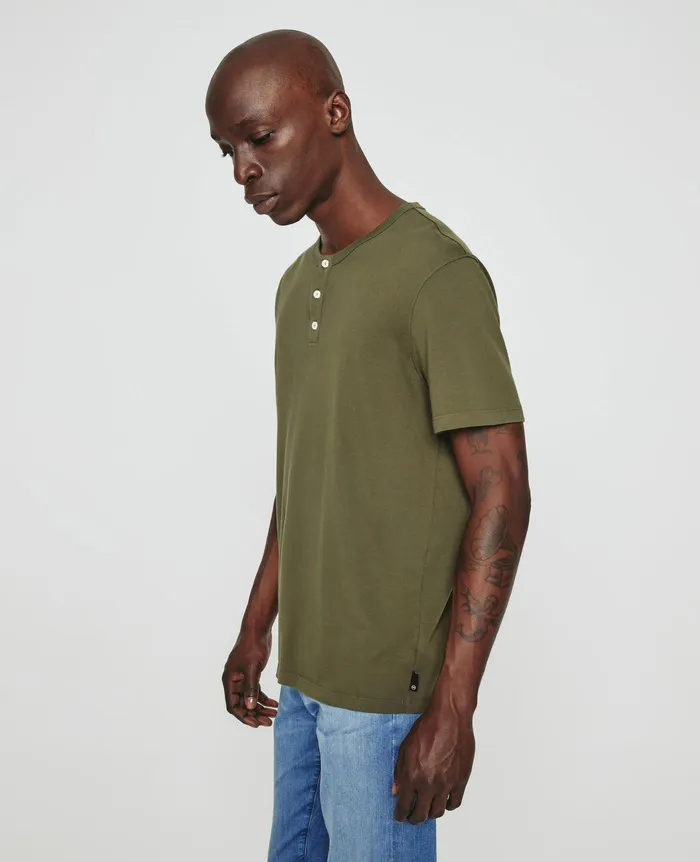 AG Jeans Tees Men Bryce Short Sleeve Henley SHADY MOSS AG Jeans Tees Men Bryce Short Sleeve Henley SHADY MOSS
