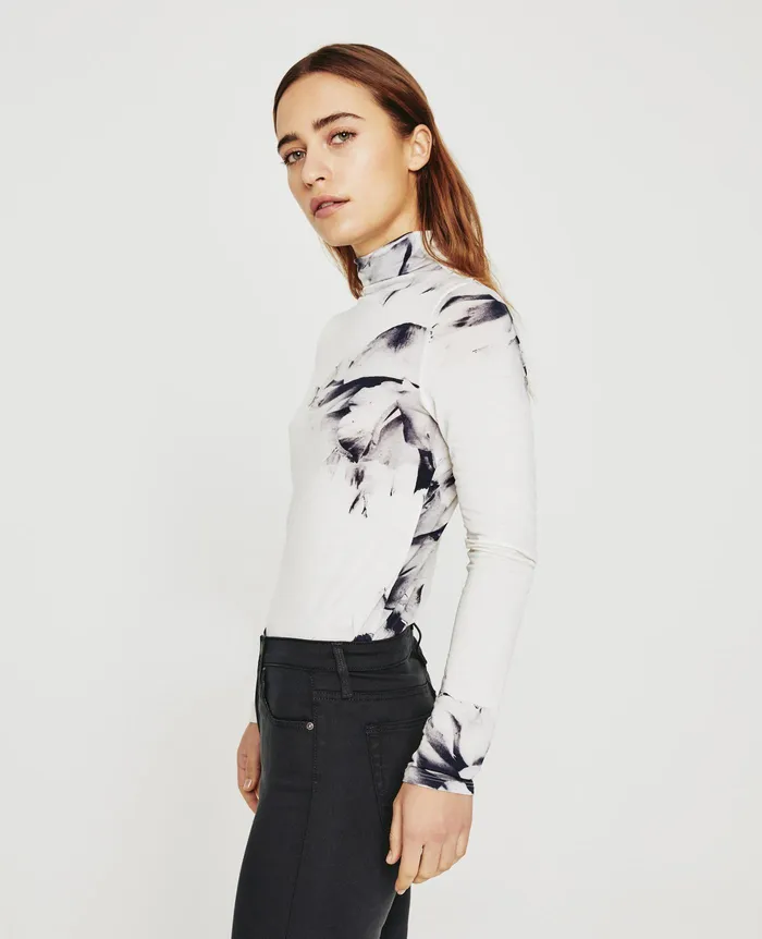 AG Jeans Tops and Shirts Women Chels Turtleneck WILL GARDEN WHITE MULTI AG Jeans Tops and Shirts Women Chels Turtleneck WILL GARDEN WHITE MULTI