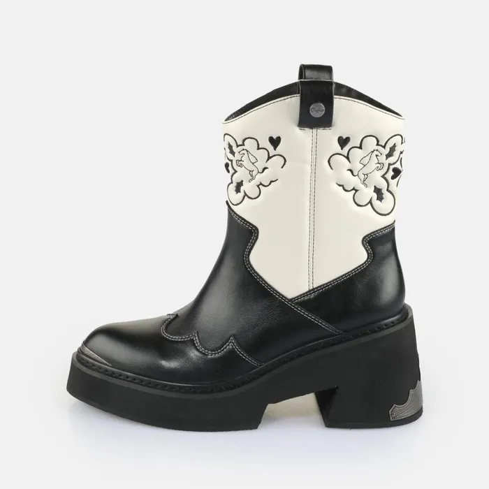 Bull Boot Mid Black Buffalo Boots and AnkleBoots