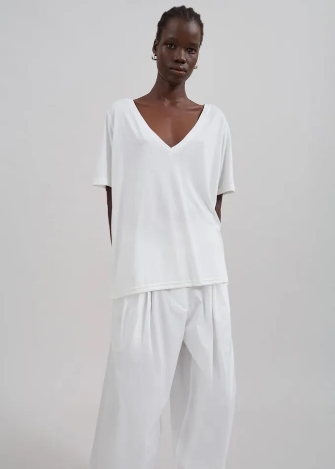 Clothing Women The Frankie Shop Asten VNeck TShirt 8211 White