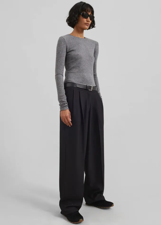 Clothing Women The Frankie Shop Dina Pleated Trousers 8211 Black