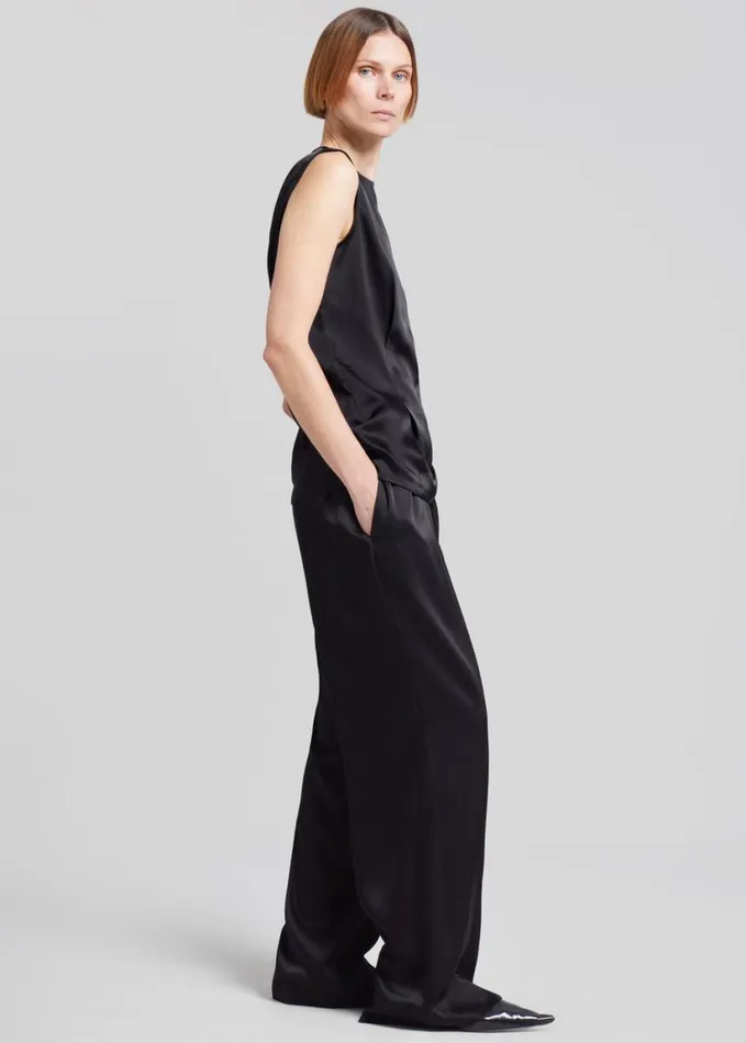 Clothing Women The Frankie Shop Esse Studios Classico Tuck Pants 8211 Black
