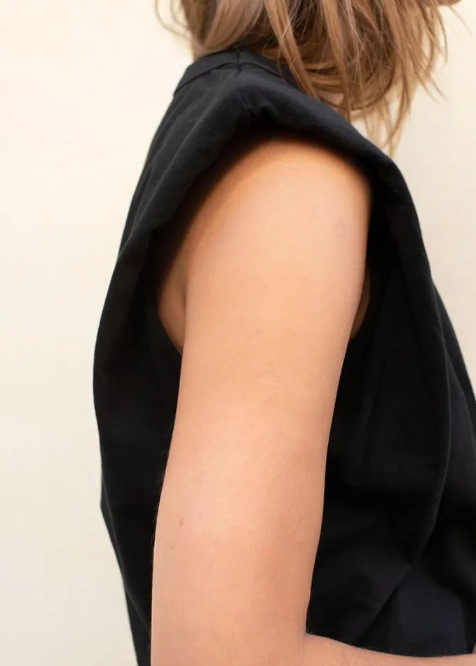 Clothing Women The Frankie Shop Eva Padded Shoulder Muscle TShirt 8211 Black