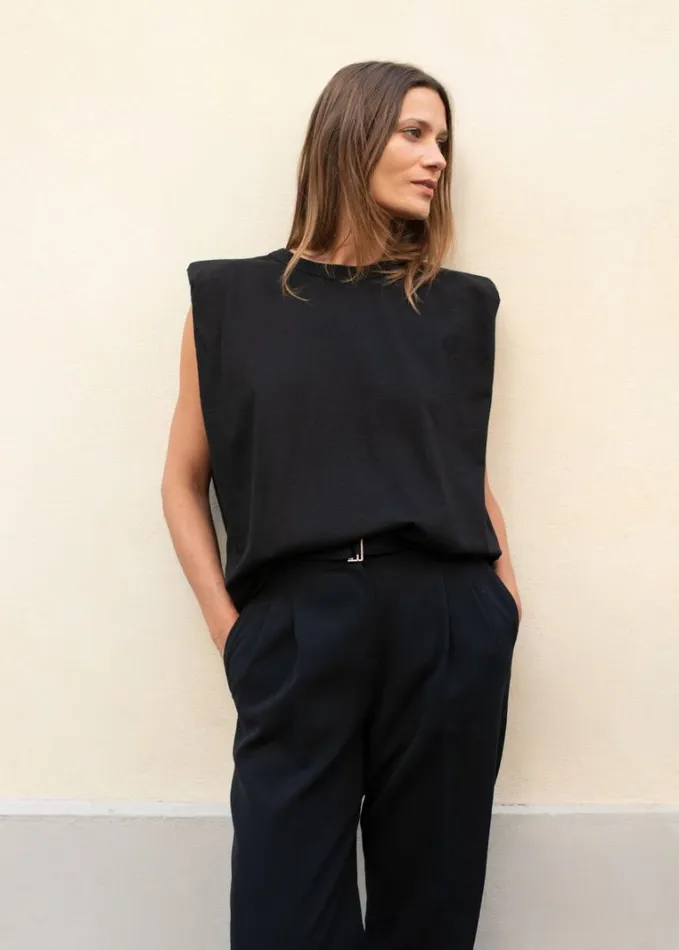Clothing Women The Frankie Shop Eva Padded Shoulder Muscle TShirt 8211 Black