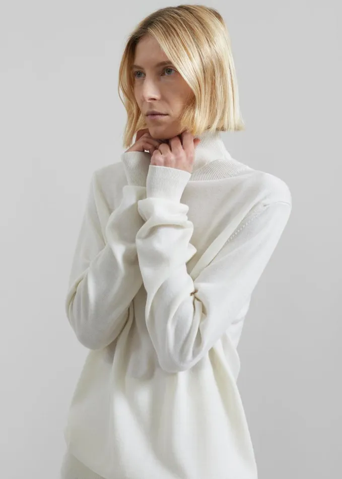 Clothing Women The Frankie Shop Eve Thin Turtleneck Sweater 8211 Ivory