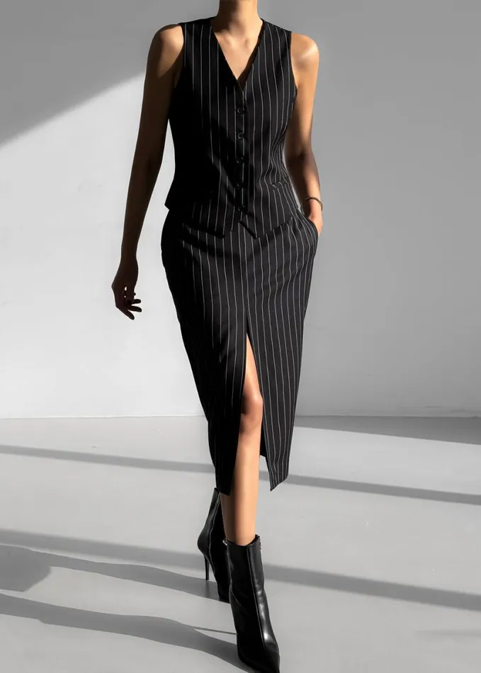 Clothing Women The Frankie Shop Holland Midi Slit Skirt 8211 BlackWhite Pinstripe