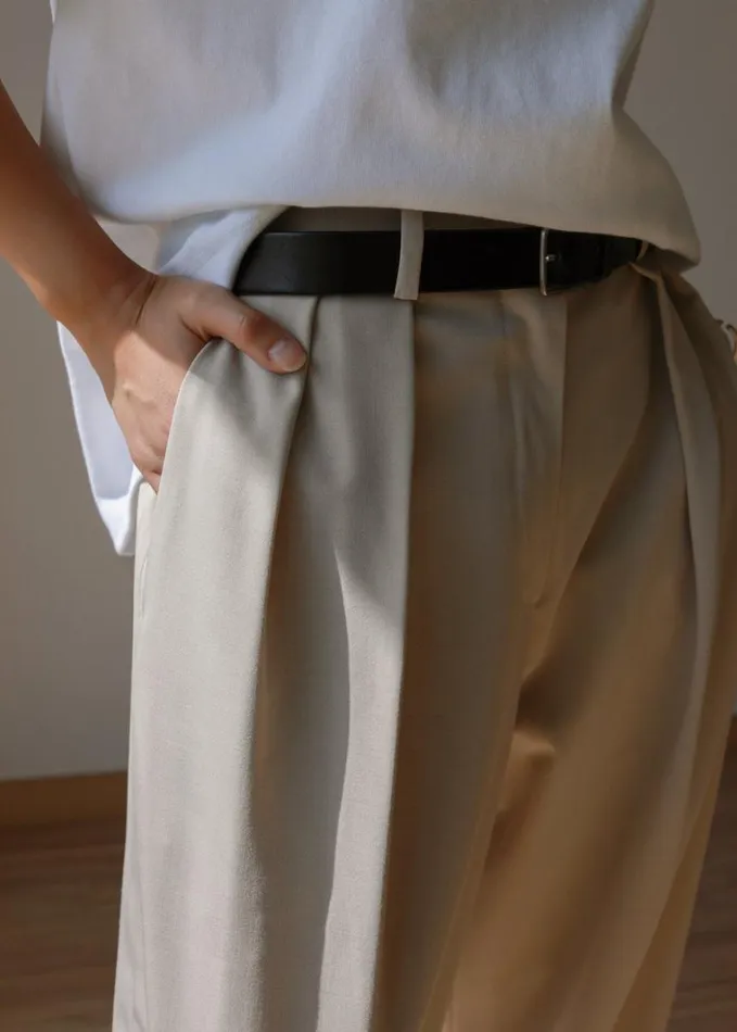 Clothing Women The Frankie Shop Tansy Pleated Trousers 8211 Beige
