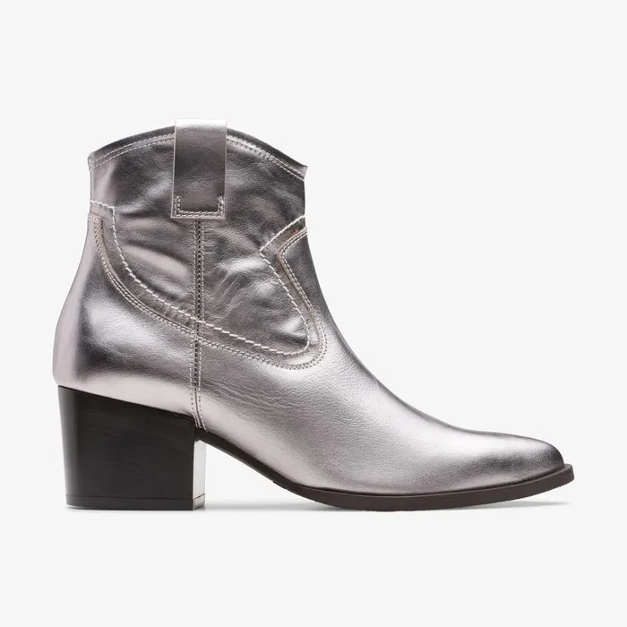 Elder Rae Silver Leather Women Clarks Boots and Booties