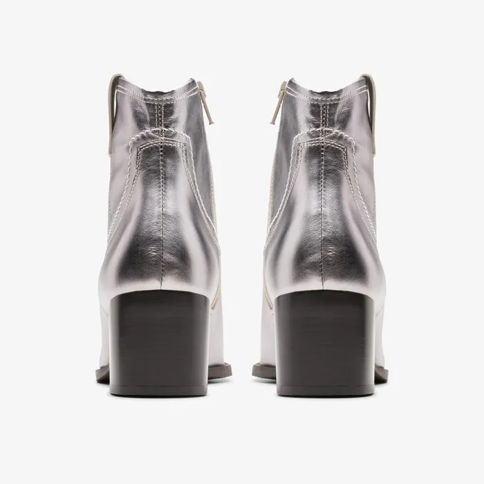 Elder Rae Silver Leather Women Clarks Boots and Booties