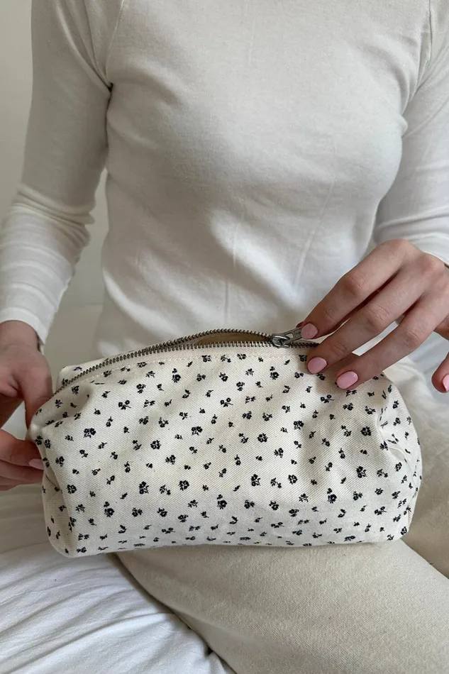 Floral Beauty Case Ivory With Navy Floral Women Brandy Melville Bags and Backpacks