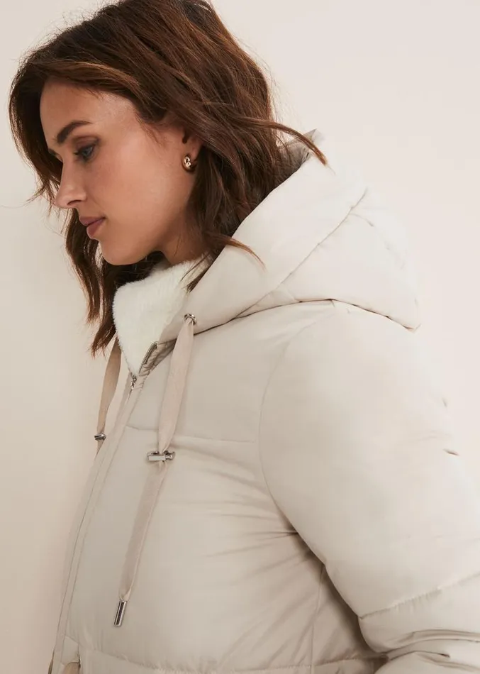 Isla Short Toggle Puffer Ecru Women Phase Eight Coats