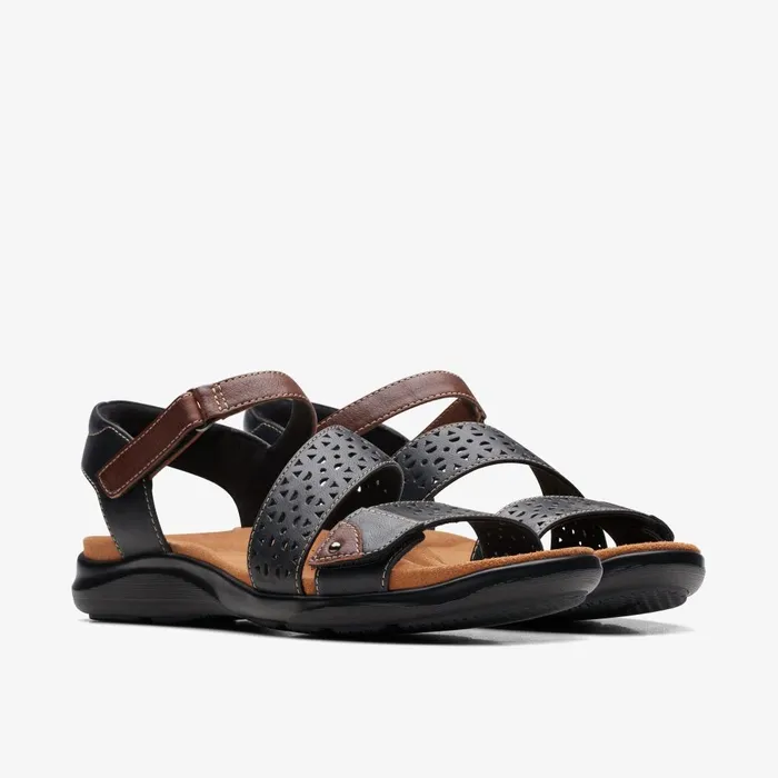 Kitly Way Black Leather Women Clarks Sandals and Flip Flops