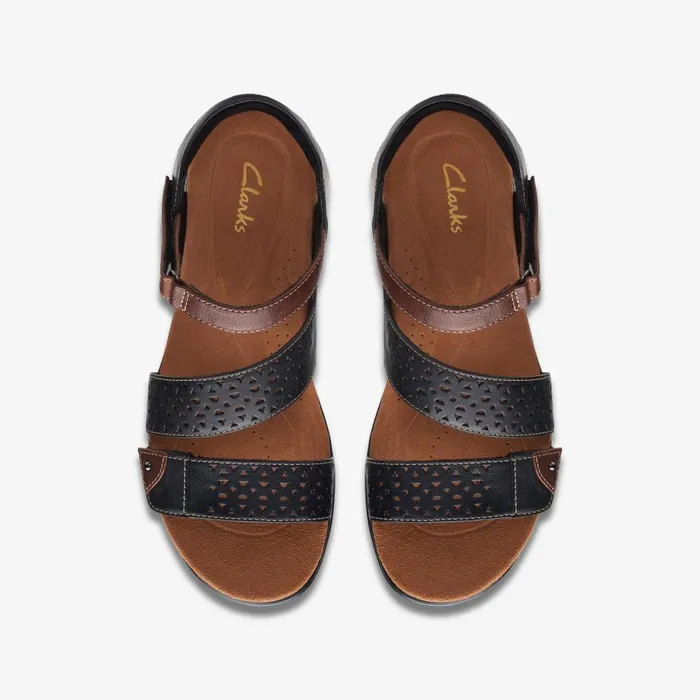 Kitly Way Black Leather Women Clarks Sandals and Flip Flops