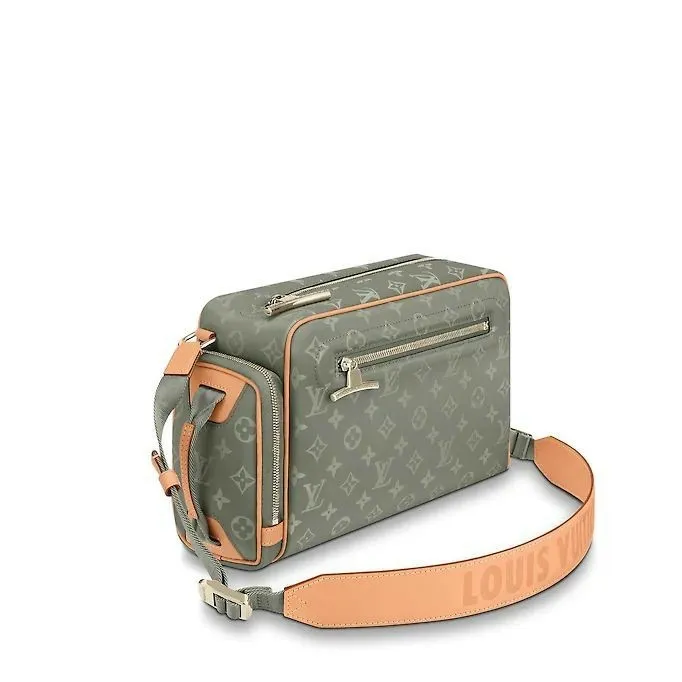 Louis Vuitton Shoulder and Totes Louis Vuitton Camera Bag M43884 8211 Louis Vuitton Handbag Store 8211 Women