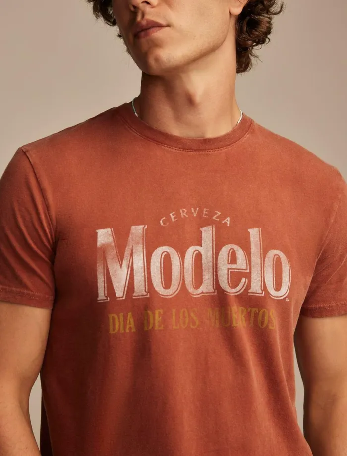 Lucky Brand Graphic Tees Men Modelo Bottle Arabian Spice