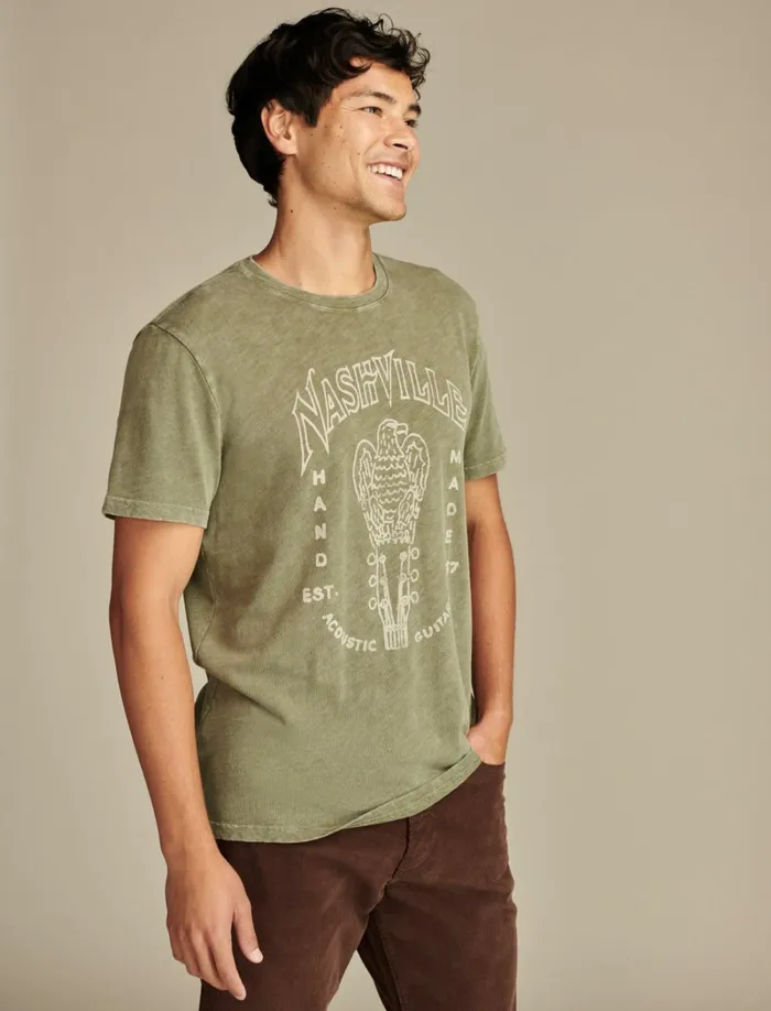 Lucky Brand Graphic Tees Men Nashville Guitars Four Leaf Clover