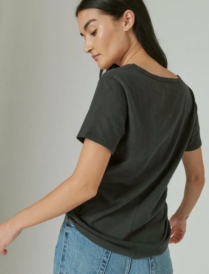 Lucky Brand Graphic Tees Women Classic VNeck Jet Black