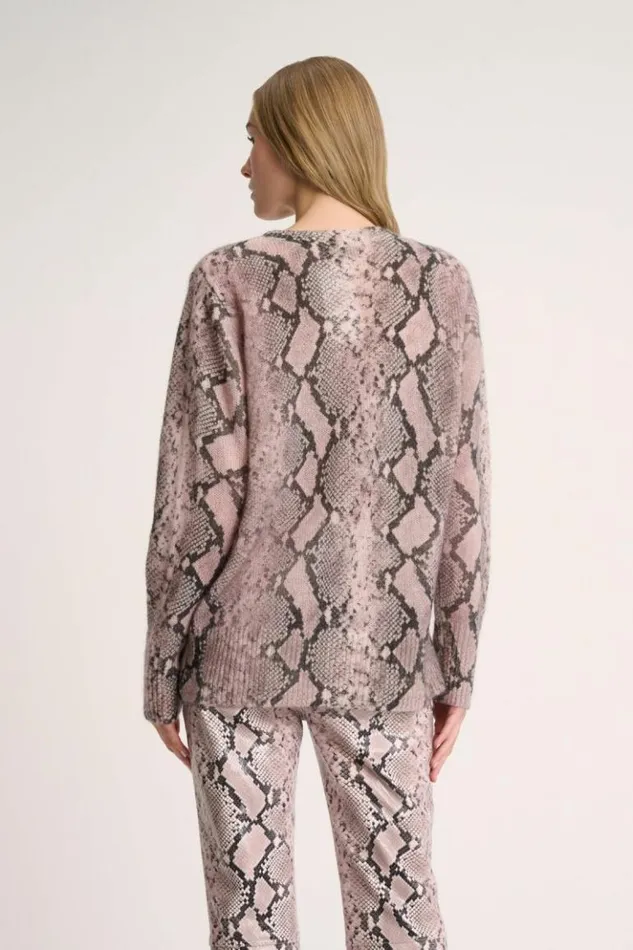 Luisa Spagnoli Knitwear Celsia 8211 Animalier Pullover 8211 Fashion Show 8211 Women Luisa Spagnoli Knitwear Celsia 8211 Animalier Pullover 8211 Fashion Show 8211 Women