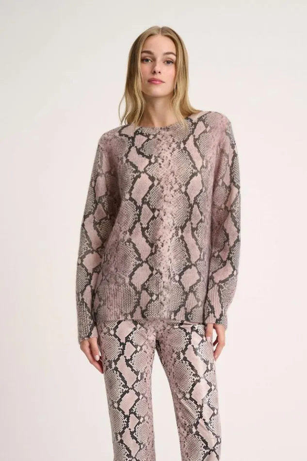 Luisa Spagnoli Knitwear Celsia 8211 Animalier Pullover 8211 Fashion Show 8211 Women Luisa Spagnoli Knitwear Celsia 8211 Animalier Pullover 8211 Fashion Show 8211 Women