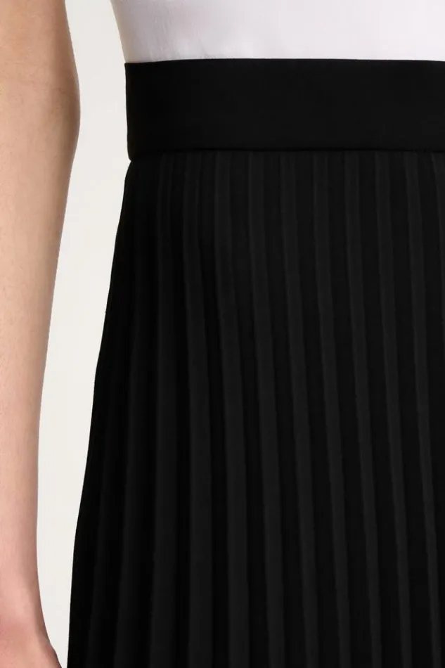 Luisa Spagnoli Skirts And Shorts Filetto 8211 Pleated Skirt Black 8211 Women Luisa Spagnoli Skirts And Shorts Filetto 8211 Pleated Skirt Black 8211 Women