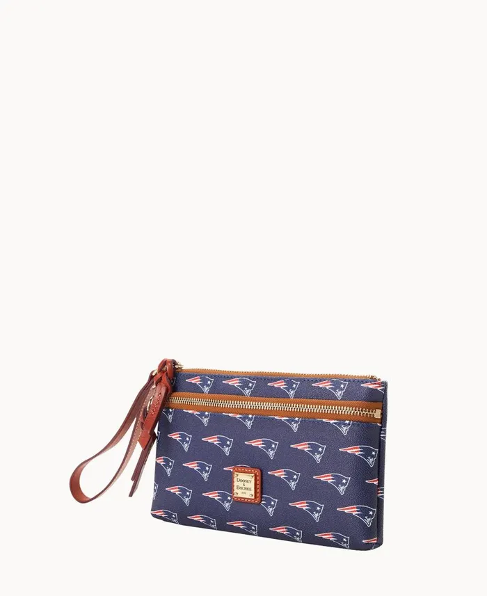 ManWoman NFL Patriots Double Zip Wristlet New England Patriots Dooney and Bourke Wallets ManWoman NFL Patriots Double Zip Wristlet New England Patriots Dooney and Bourke Wallets