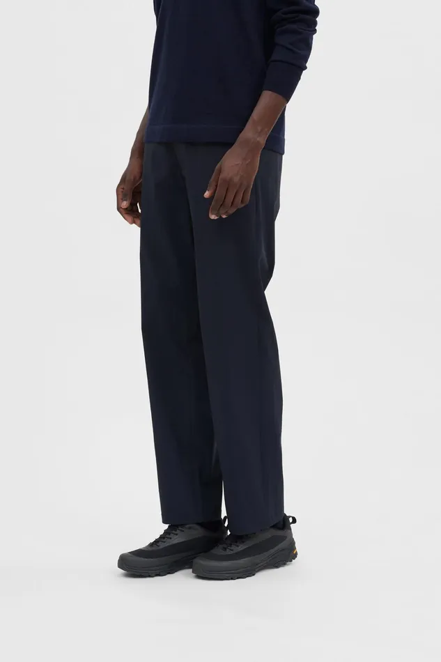 Men Aaren Travel Light Dark Navy Norse Projects Trousers
