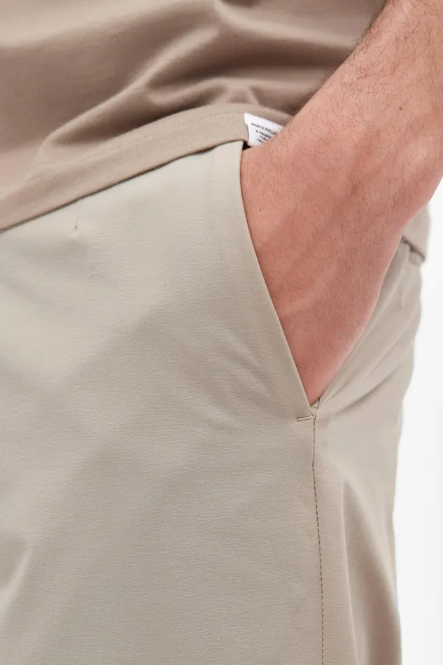 Men Aaren Travel Light Light Khaki Norse Projects Trousers