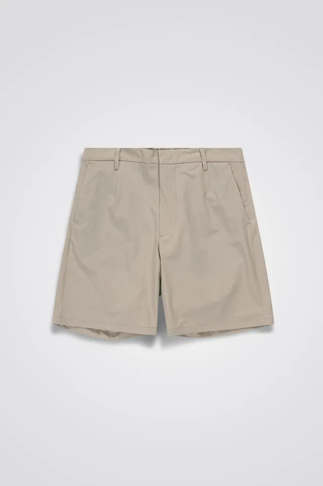 Men Aaren Travel Light Short Light Khaki Norse Projects Shorts