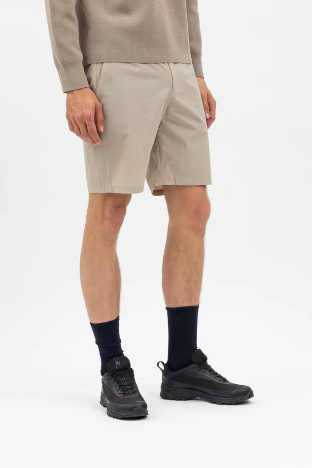 Men Aaren Travel Light Short Light Khaki Norse Projects Shorts
