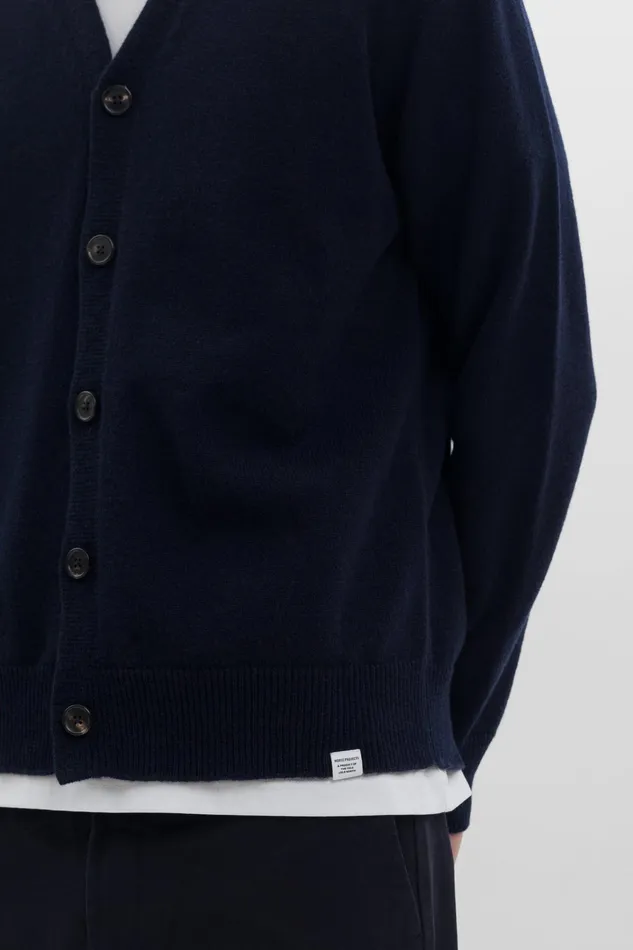Men Adam Merino Lambswool Cardigan Dark Navy Norse Projects Knitwear