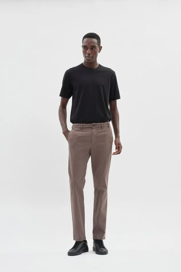 Men Aros Slim Light Stretch Chino Heathland Brown Norse Projects Trousers