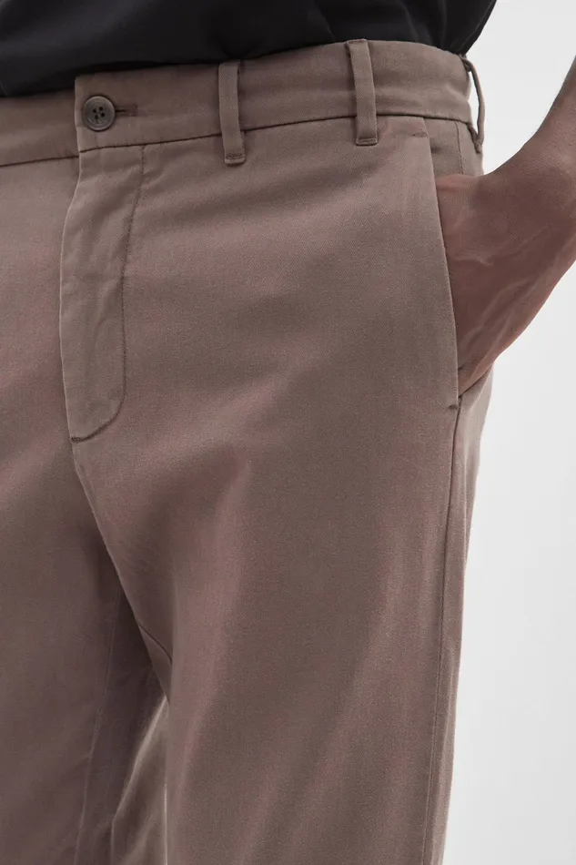 Men Aros Slim Light Stretch Chino Heathland Brown Norse Projects Trousers