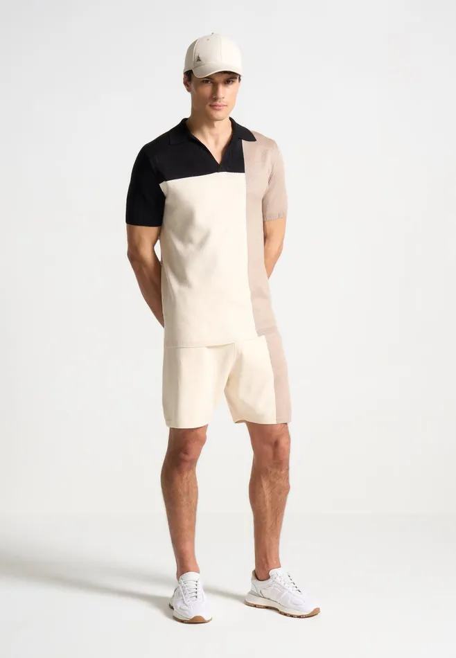 Men Manire De Voir Colour Block Knit Revere Polo Top Blackbeige