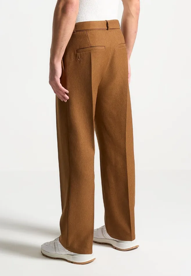 Men Manire De Voir Relaxed Fit Textured Belted Tailored Trousers Fawn