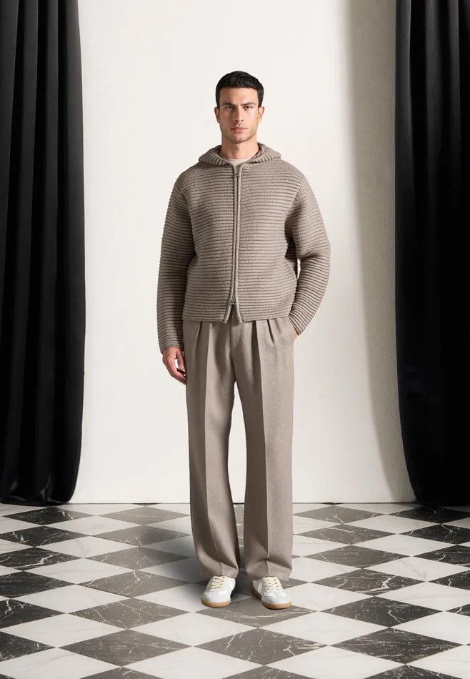 Men Manire De Voir Ribbed Knit Zip Up Hoodie Taupe