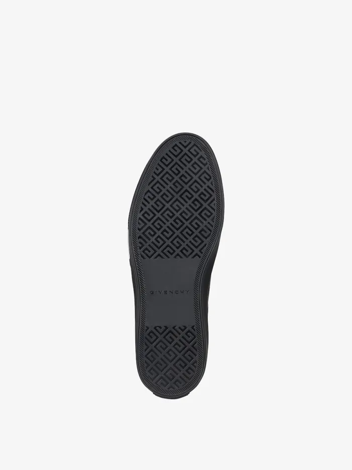 Men Sneakers Givenchy City Sport Sneakers In Leather With Tag Effect 4G Print Blackwhite Men Sneakers Givenchy City Sport Sneakers In Leather With Tag Effect 4G Print Blackwhite