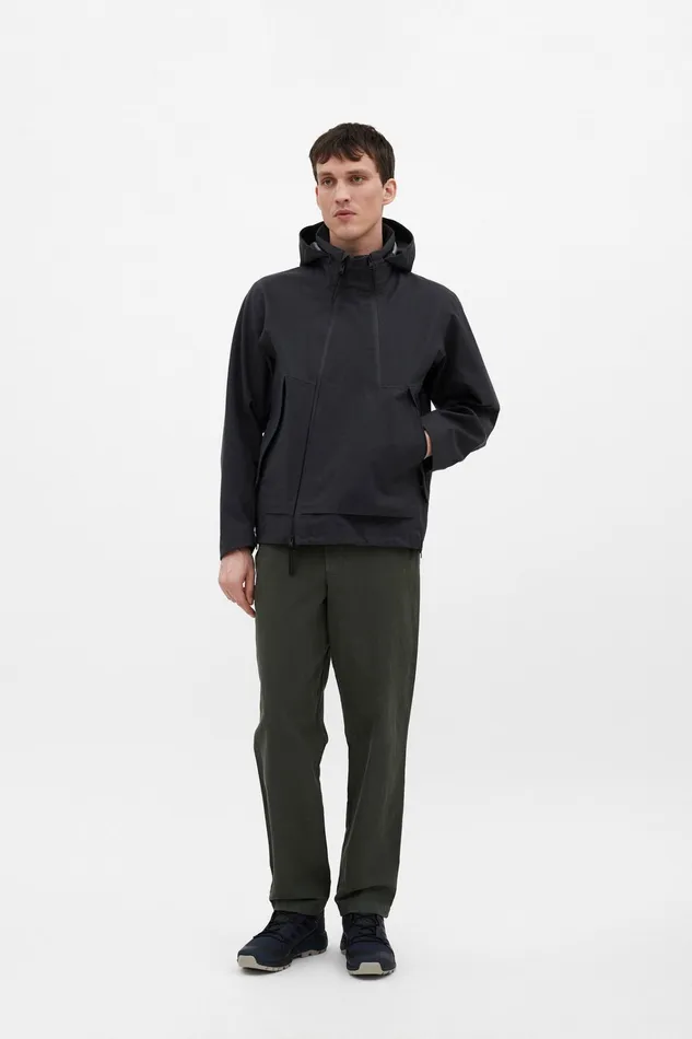 Men Textured Twill GoreTex 3L Stand Collar Jacket Charcoal Grey Norse Projects Outerwear