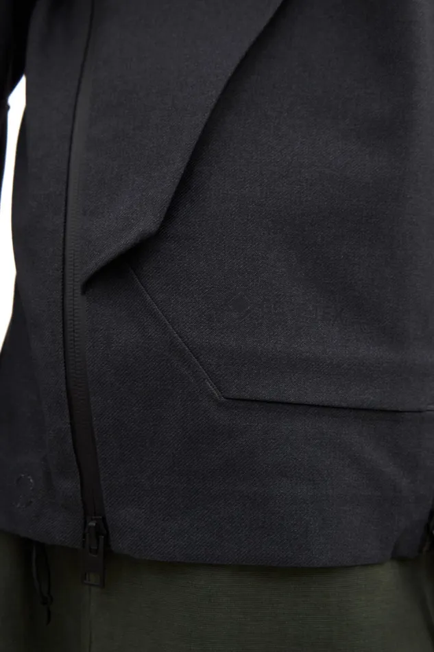 Men Textured Twill GoreTex 3L Stand Collar Jacket Charcoal Grey Norse Projects Outerwear