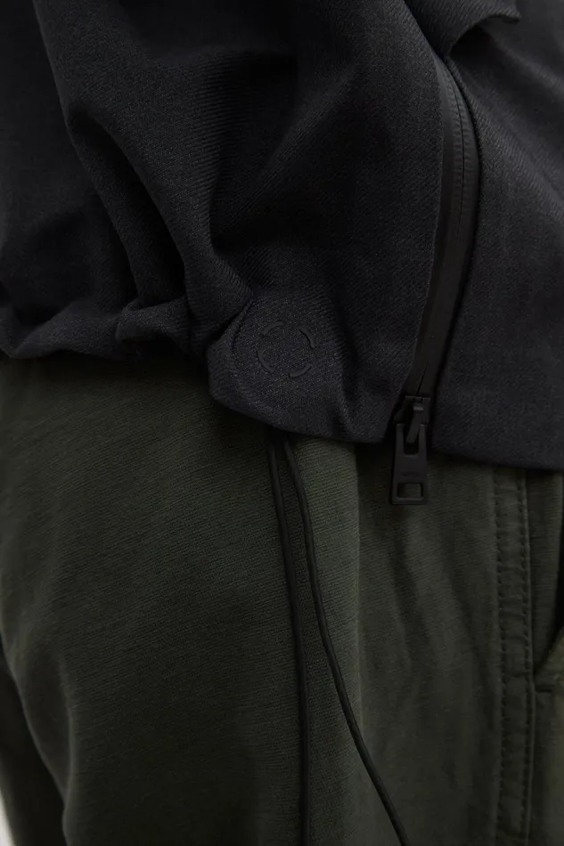 Men Textured Twill GoreTex 3L Stand Collar Jacket Charcoal Grey Norse Projects Outerwear