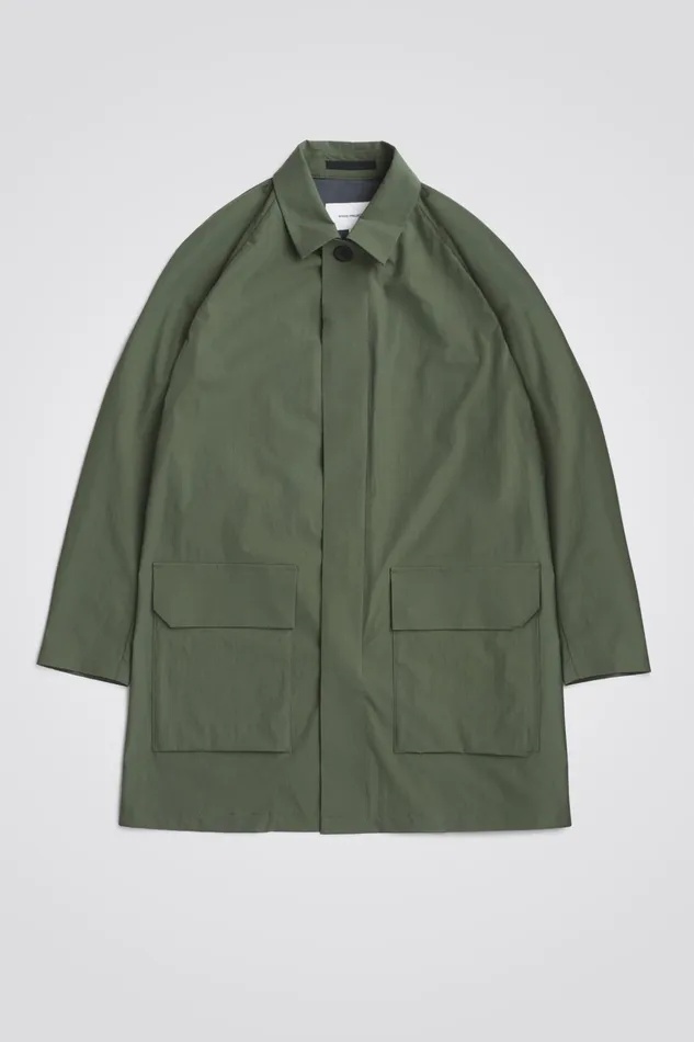 Men Vargo Travel Light Raglan Mac Spruce Green Norse Projects Outerwear