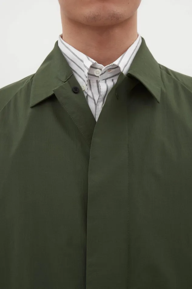 Men Vargo Travel Light Raglan Mac Spruce Green Norse Projects Outerwear