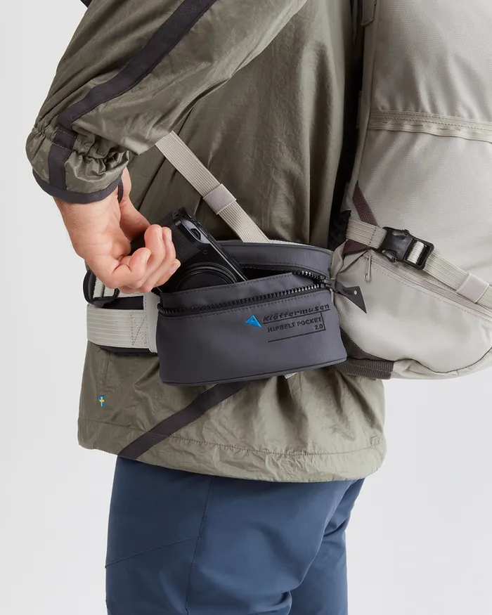 MenWomen Hipbelt Pocket 20 Padded Hip Pocket Raven Klttermusen Accessories