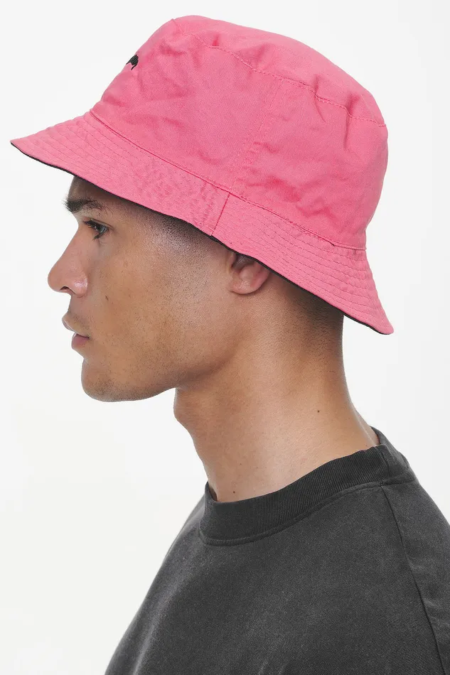 MenWomen Pegador Caps and Hats Juan Reversible Bucket Hat Black Strawberry MenWomen Pegador Caps and Hats Juan Reversible Bucket Hat Black Strawberry