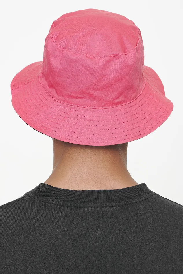 MenWomen Pegador Caps and Hats Juan Reversible Bucket Hat Black Strawberry MenWomen Pegador Caps and Hats Juan Reversible Bucket Hat Black Strawberry