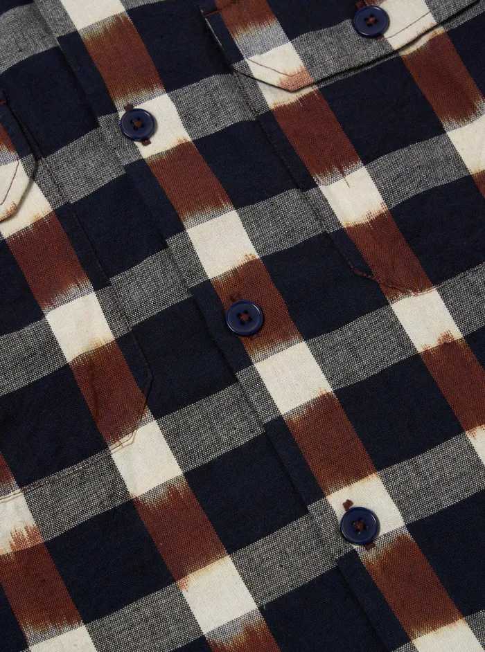 Overshirts Men Universal Works Universal Works LS Utility Shirt In NavyBrown Check Ikat
