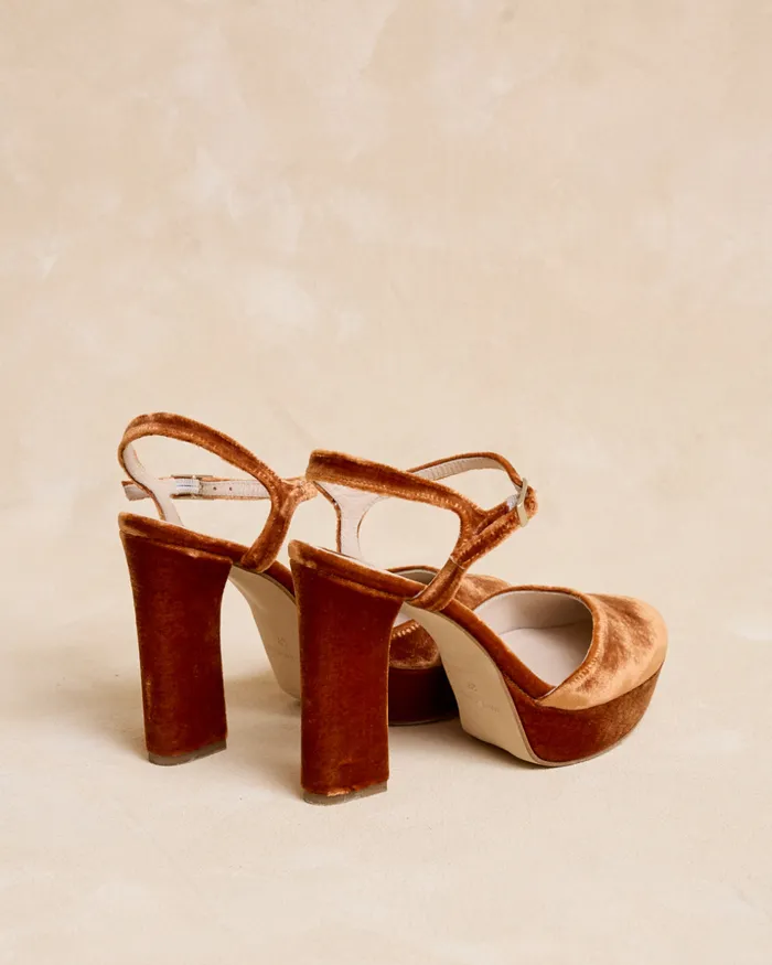 Polin Et Moi Amatil Heel Shoe Leather Women Heels Polin Et Moi Amatil Heel Shoe Leather Women Heels