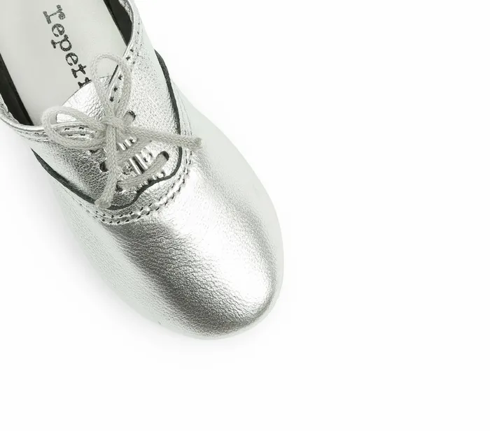 Repetto Womens Small Leather Goods Zizi Keychain Silver Near Me