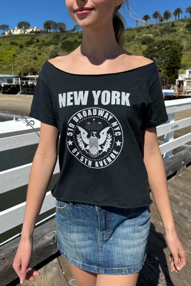 Robyn New York Top Black Women Brandy Melville Graphics